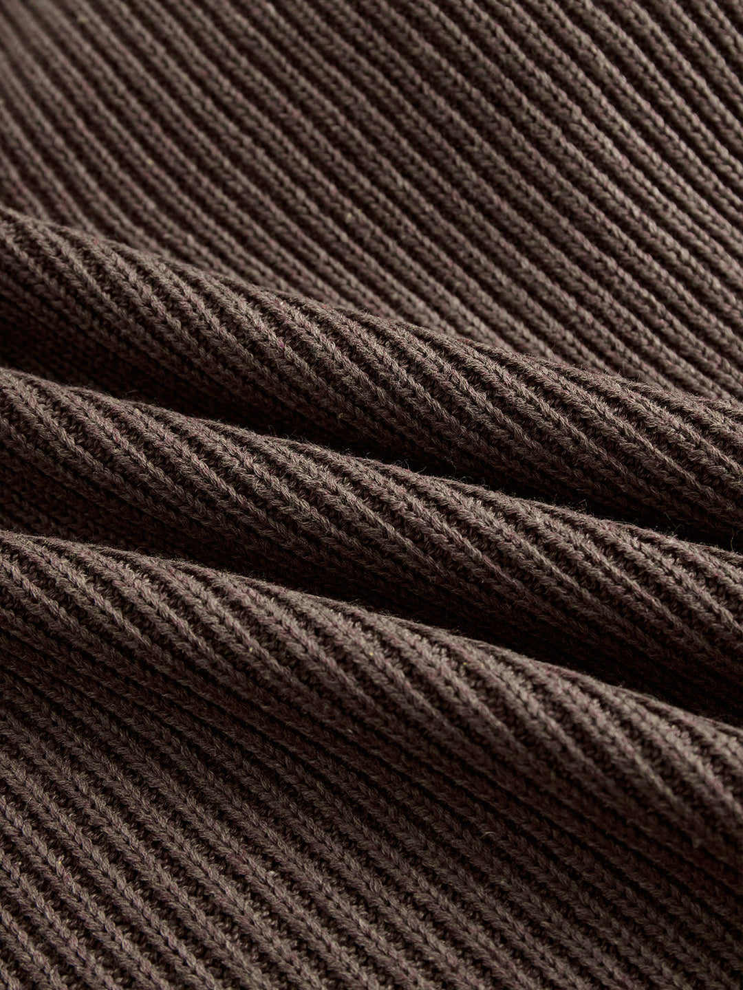 Robe pull à volants — Douce, chaude & romantique