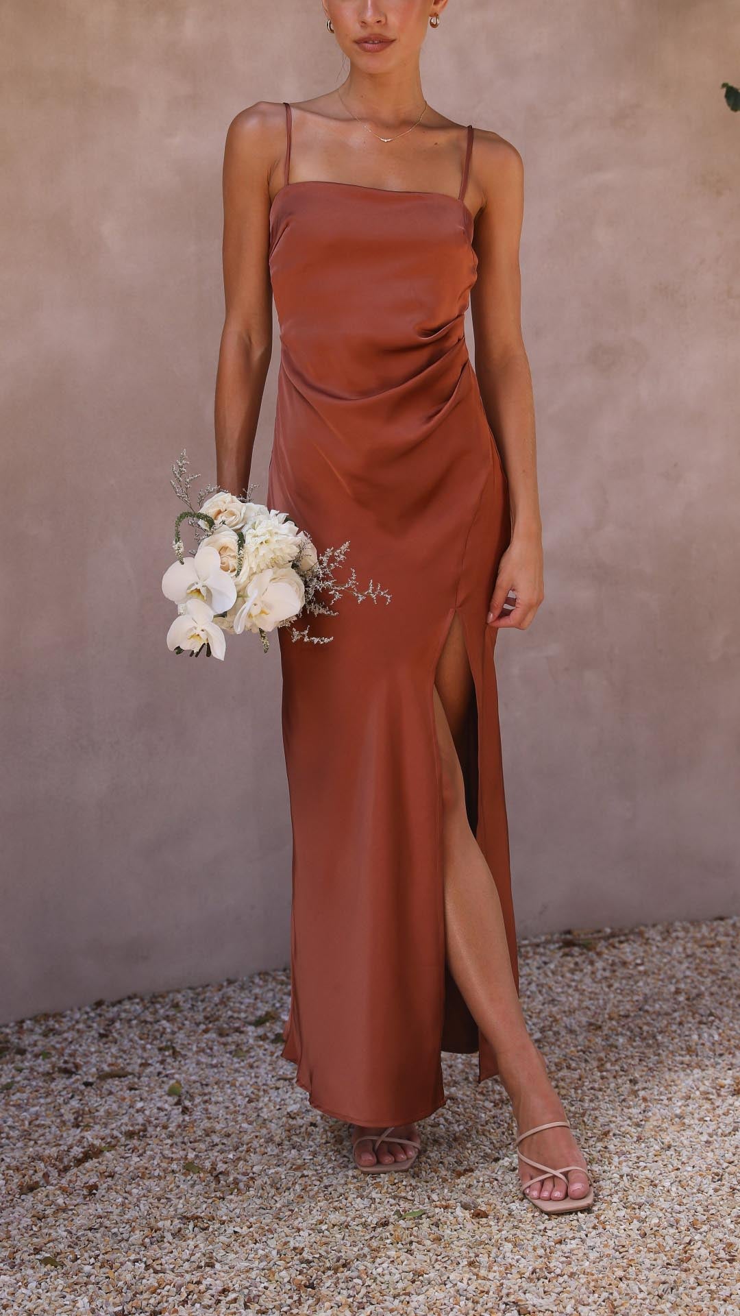 ALYA | ROBE LONGUE EN SATIN